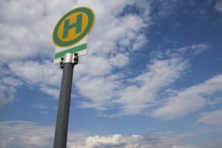 REWE Siersburg schließt für ein Jahr: Keine attraktiven Busverbindungen nach Rehlingen